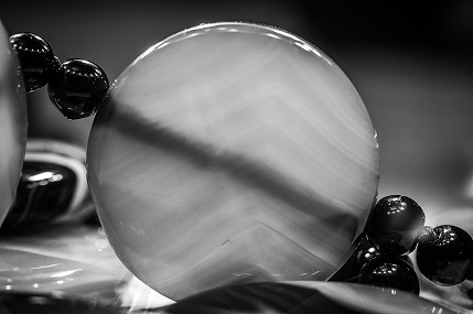 El Engaño de la Piedra Luna: Significado, Propiedades y Cómo Identificar la Auténtica - Foto 1